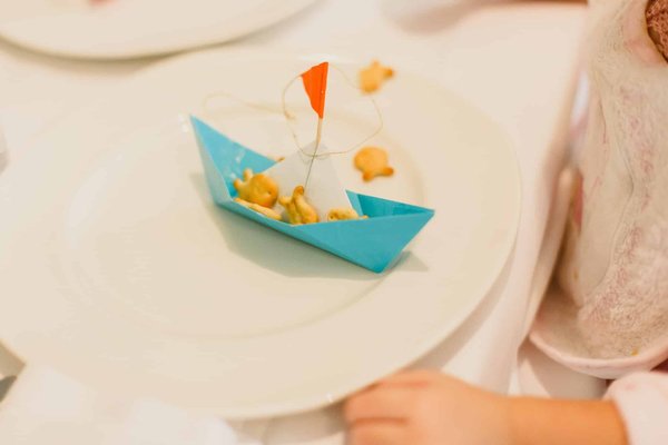 Cuisine Gourmet en Haute Mer sur Upstream, un Chef-d'œuvre de Ferretti
